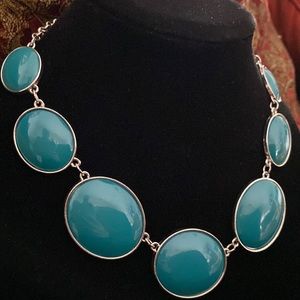 Costume jewelry necklace